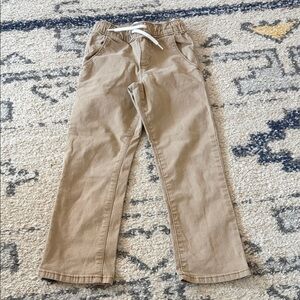 Old Navy relaxed kahki pants size 4T